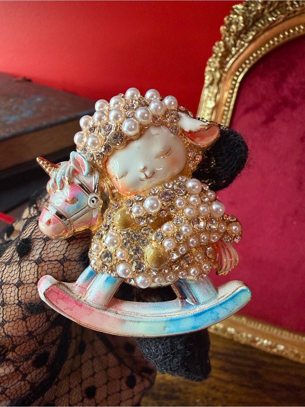 Dreamy Pearl Sheep Rocking Horse Dreamy Brooch - Picture 3 of 4
